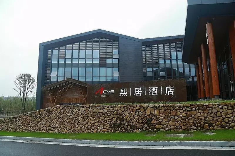 安吉温泉滑雪_鄢陵花都温泉小镇住宿泡温泉套票_安吉滑雪温泉套票