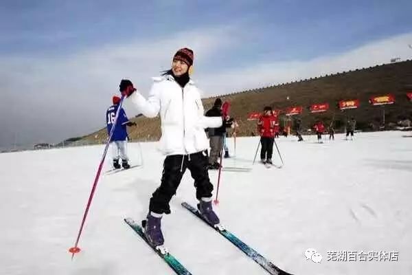 延庆滑雪温泉冰灯套票_安吉温泉滑雪_安吉滑雪温泉套票