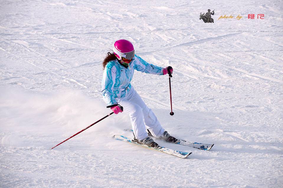 安吉滑雪温泉_安吉滑雪注意事项_安吉滑雪图片