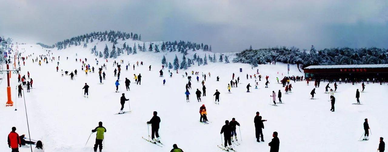 安吉滑雪温泉_安吉滑雪注意事项_安吉滑雪图片