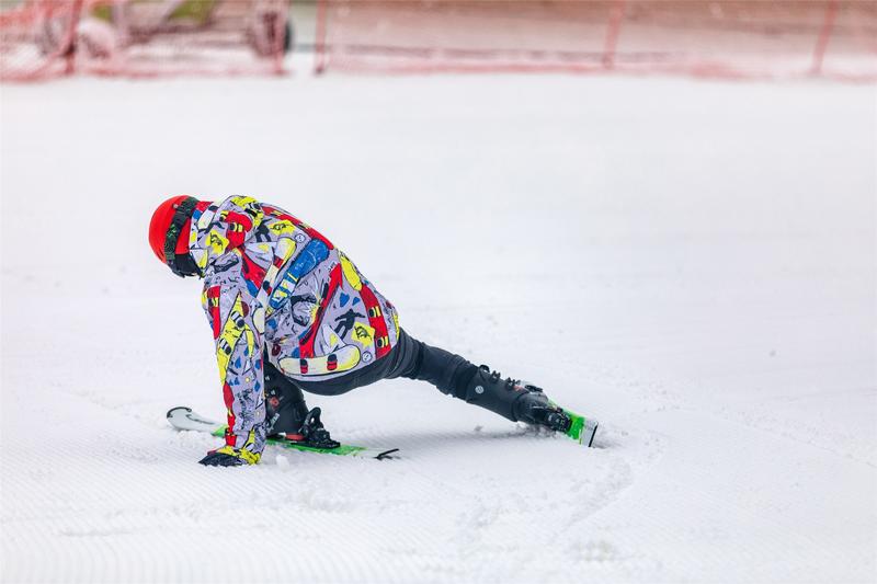 安吉滑雪场什么时候有雪_安吉滑雪温泉套票_安吉滑雪旅游攻略