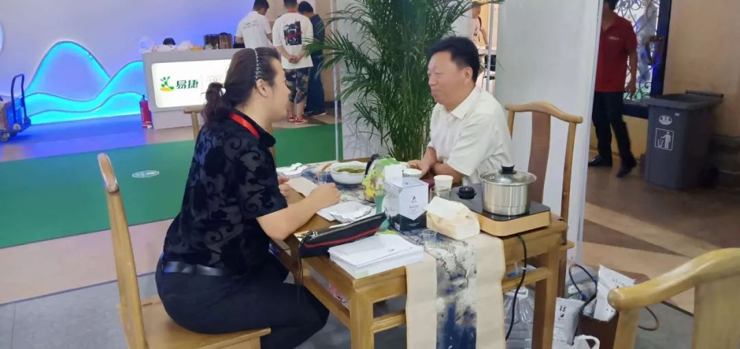 安吉白茶高端品牌_安吉白茶有哪些品牌_安吉白茶 福鼎白茶