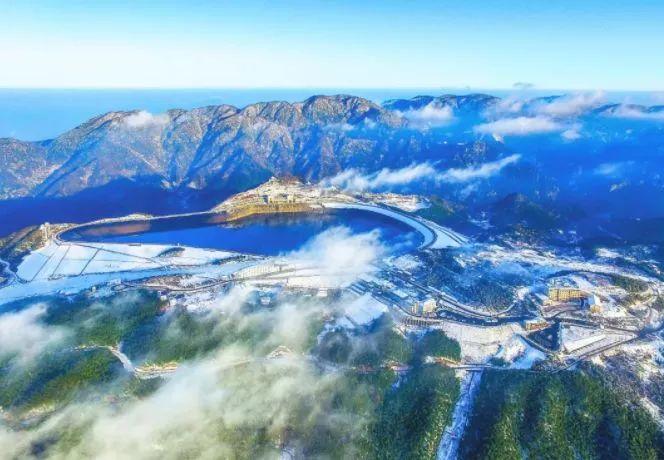 安吉滑雪场什么时候有雪_安吉滑雪旅游攻略_安吉温泉滑雪