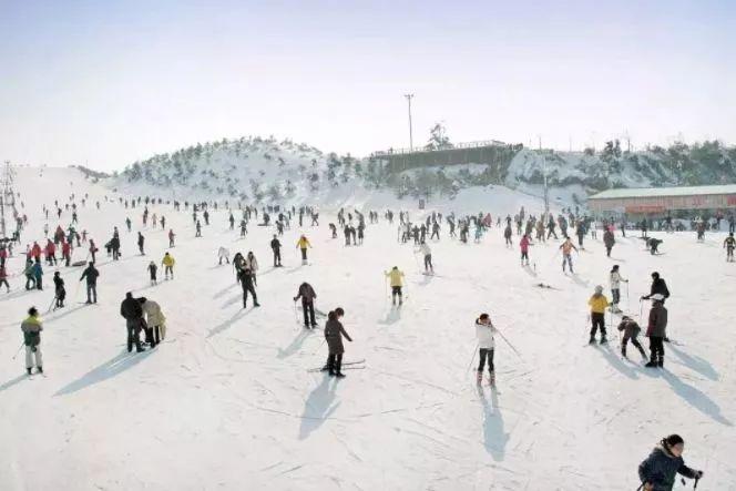 安吉温泉滑雪_安吉滑雪旅游攻略_安吉滑雪场什么时候有雪