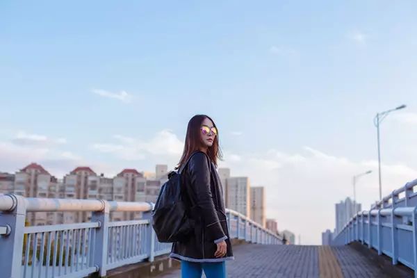 中国房地产业协会产业协作委员会_房地中介属于房地产业吗_房地产属于什么产业