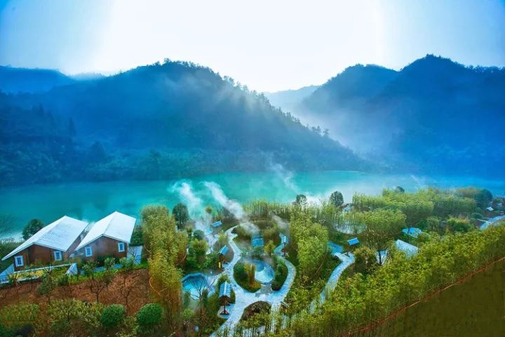 安吉 温泉酒店_安吉滑雪温泉_安吉滑雪温泉二日游