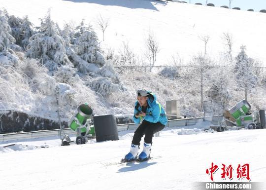 安吉·江南天池滑雪场_安吉江南天池酒店_安吉江南天池滑雪