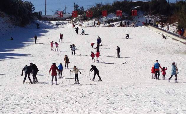 安吉的江南天池滑雪场_安吉江南天池滑雪_安吉江南天池 滑雪场