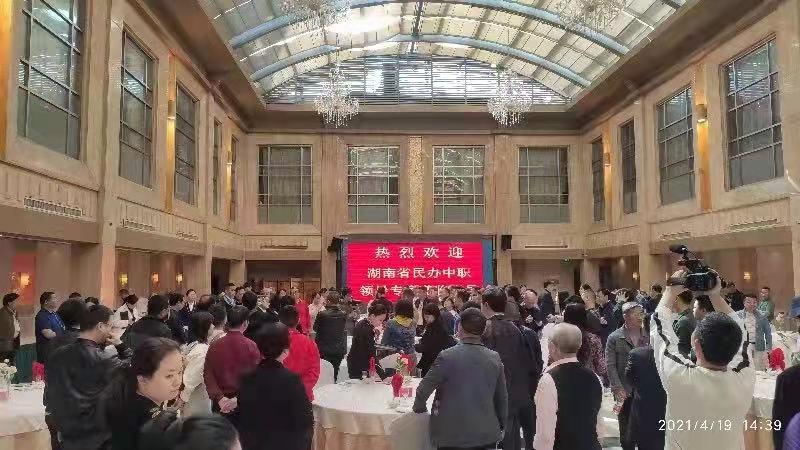 安吉职高校长_安吉县职教中心校长_安吉职教中心 校长