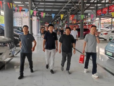 陕西榆林二手车行业协会莅临北湖广隆汽车产业园参观指导