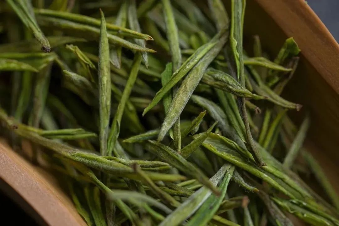 正宗安吉珍稀白茶_安吉特产珍稀白茶价格_正宗安吉白茶价格