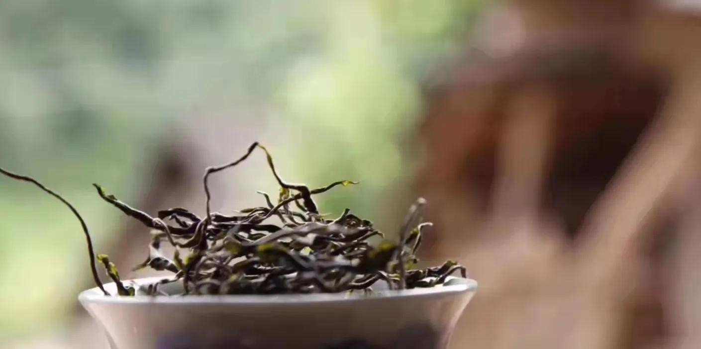 安吉白茶手工炒制工艺_安吉白茶手工炒制全过程视频_怎样炒好安吉白茶