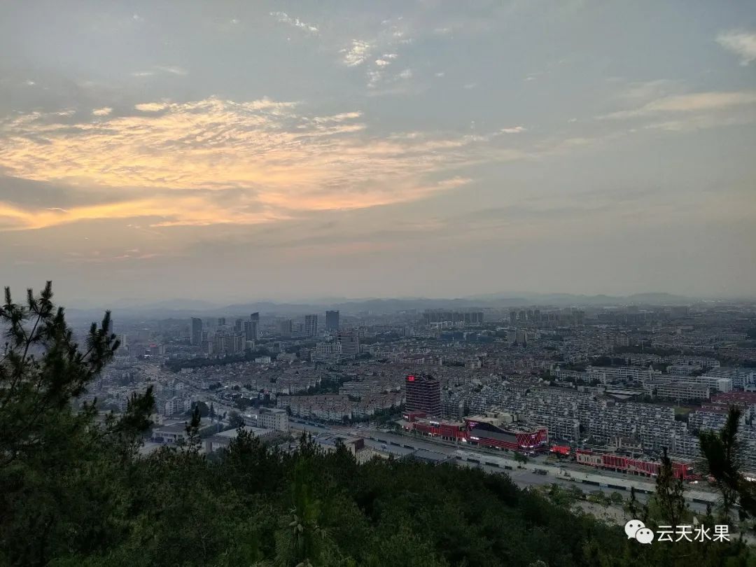 安吉百草园旅游攻略_安吉百草园景点介绍视频_安吉百草园景点介绍