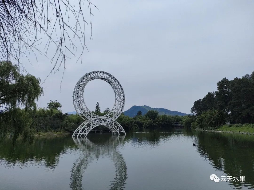 安吉百草园景点介绍视频_安吉百草园景点介绍_安吉百草园旅游攻略
