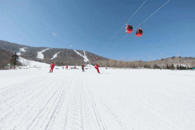 安吉室外滑雪场_浙江安吉滑雪场住宿_安吉滑雪场附近农家乐