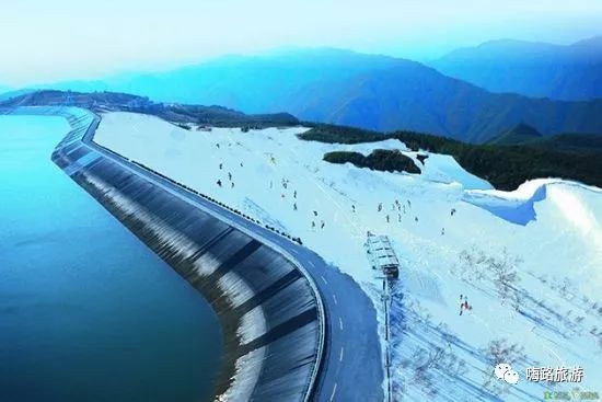 安吉滑雪场什么时候有雪_安吉滑雪场的雪哪里来的_安吉滑雪场长度