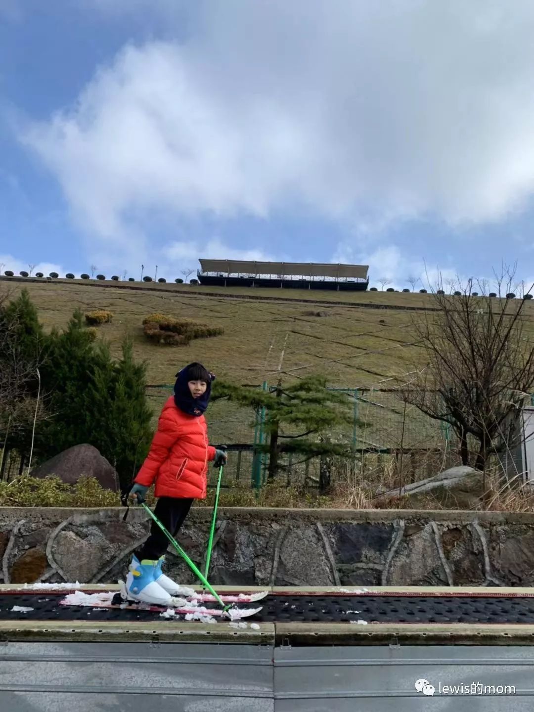 湖州安吉滑雪开放时间_滑雪湖州安吉哪里好_湖州安吉滑雪场