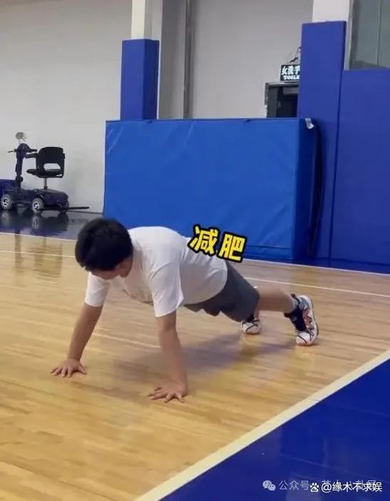 爸爸去哪儿安吉小鱼儿_安吉小鱼儿甜甜_小鱼儿和安吉的视频