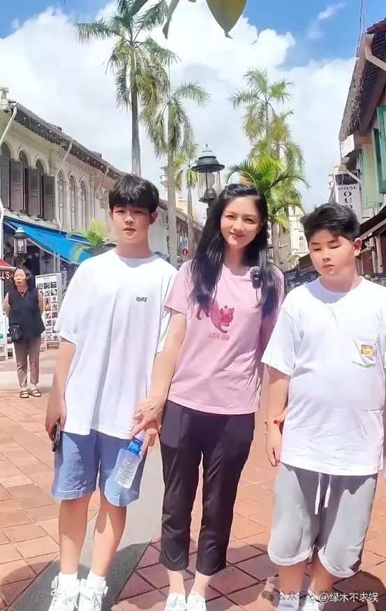 安吉小鱼儿甜甜_小鱼儿和安吉的视频_爸爸去哪儿安吉小鱼儿