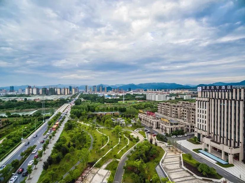 安吉县灵芝西路属于什么街道_安吉县灵芝西路在哪里_安吉灵芝社区电话