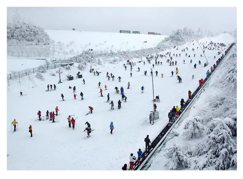 安吉滑雪场长度_安吉滑雪场什么时候有雪_安吉滑雪装备