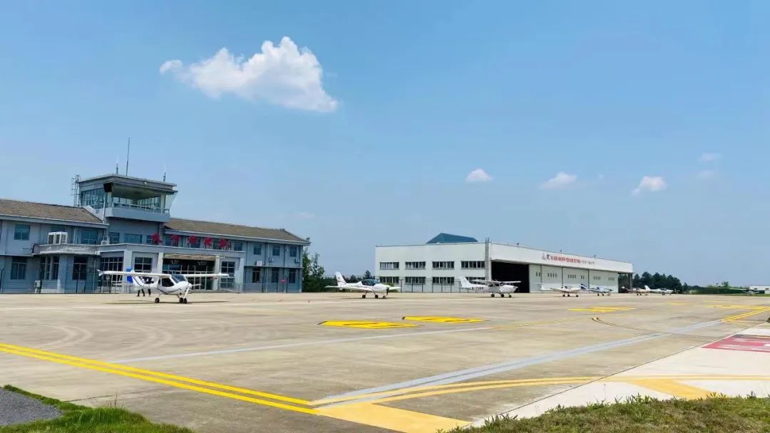 安吉飞机场_安吉机场可以坐飞机吗_到安吉坐飞机