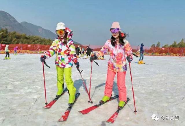 湖州安吉滑雪场_滑雪湖州安吉哪里好_滑雪湖州安吉哪里好玩