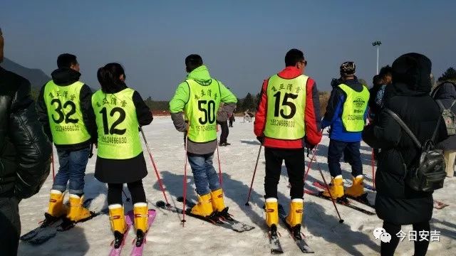 滑雪湖州安吉哪里好玩_滑雪湖州安吉哪里好_湖州安吉滑雪场