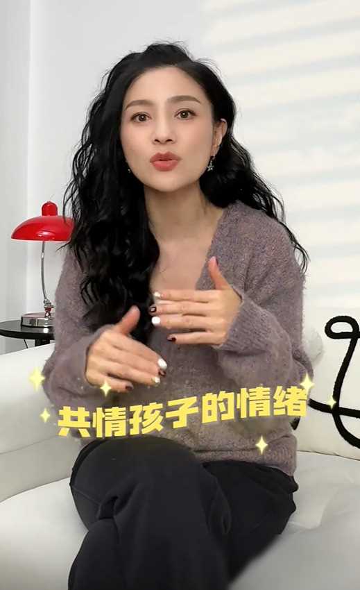 胡可晒出安吉近照_胡可家的安吉几岁了_安吉胡可立