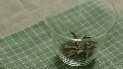 安吉白茶和西湖龙井_西湖龙井和安吉白茶哪个好喝_西湖龙井安吉白茶