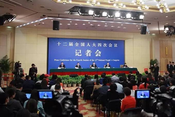 楼市崩盘_股市崩盘意味着什么_楼市崩塌