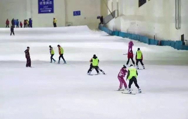安吉江南天池滑雪攻略_安吉到江南天池滑雪场_安吉江南滑雪场雪道图