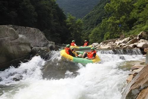 安吉漂流跟团_安吉旅游漂流怎么玩_安吉漂流旅游团