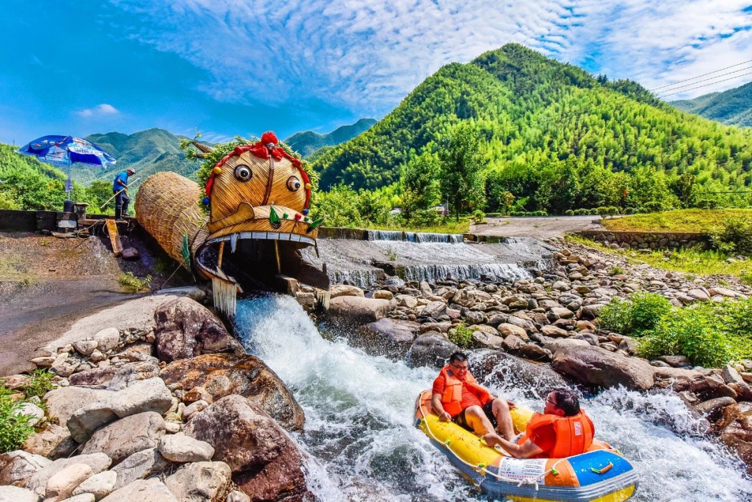 安吉漂流旅游团_安吉漂流一日游_安吉漂流跟团
