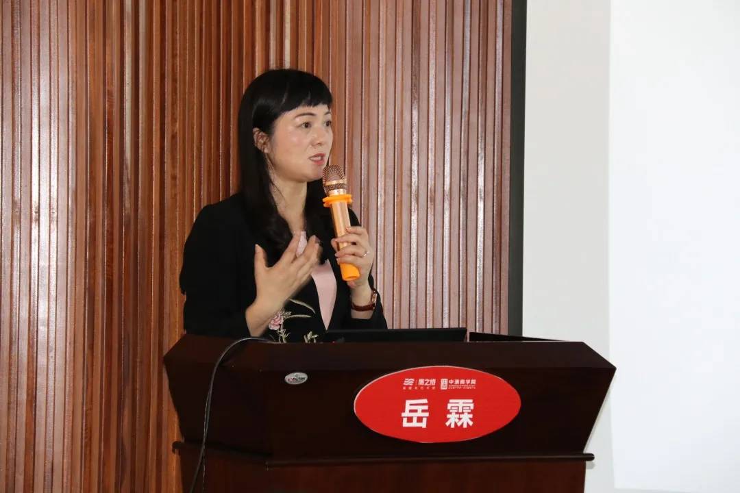 清华大学房地产总裁班_清华房地产总裁商会简介_清华大学实战型房地产总裁班深圳
