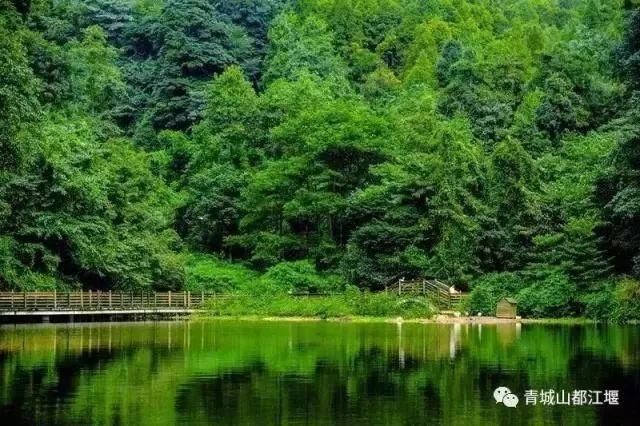 安吉龙王溪北路_浙江安吉龙王溪乡村俱乐部_安吉龙王溪小镇