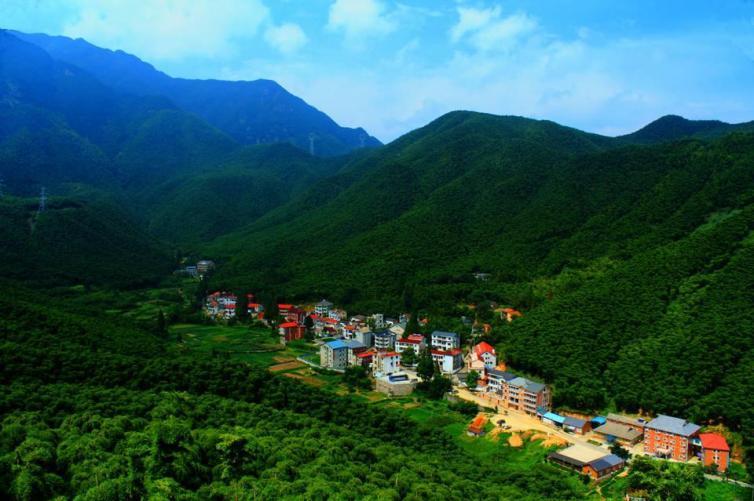 湖州安吉到上海有多远_湖州安吉到南京多少公里_安吉到湖州