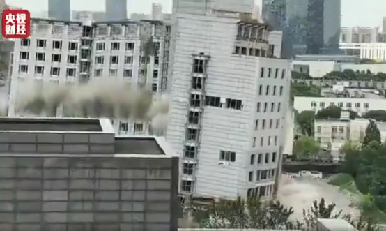 南阳楼房倒塌_南阳楼市崩塌_南阳房屋倒塌事件视频