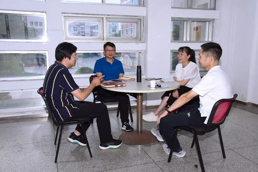 安吉昌硕高中吧_浙江安吉昌硕高中_高中安吉昌硕校区地址
