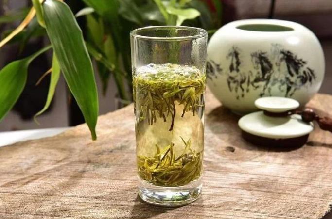 安吉白茶 泡_泡安吉白茶需要洗茶吗_泡安吉白茶的水温是多少