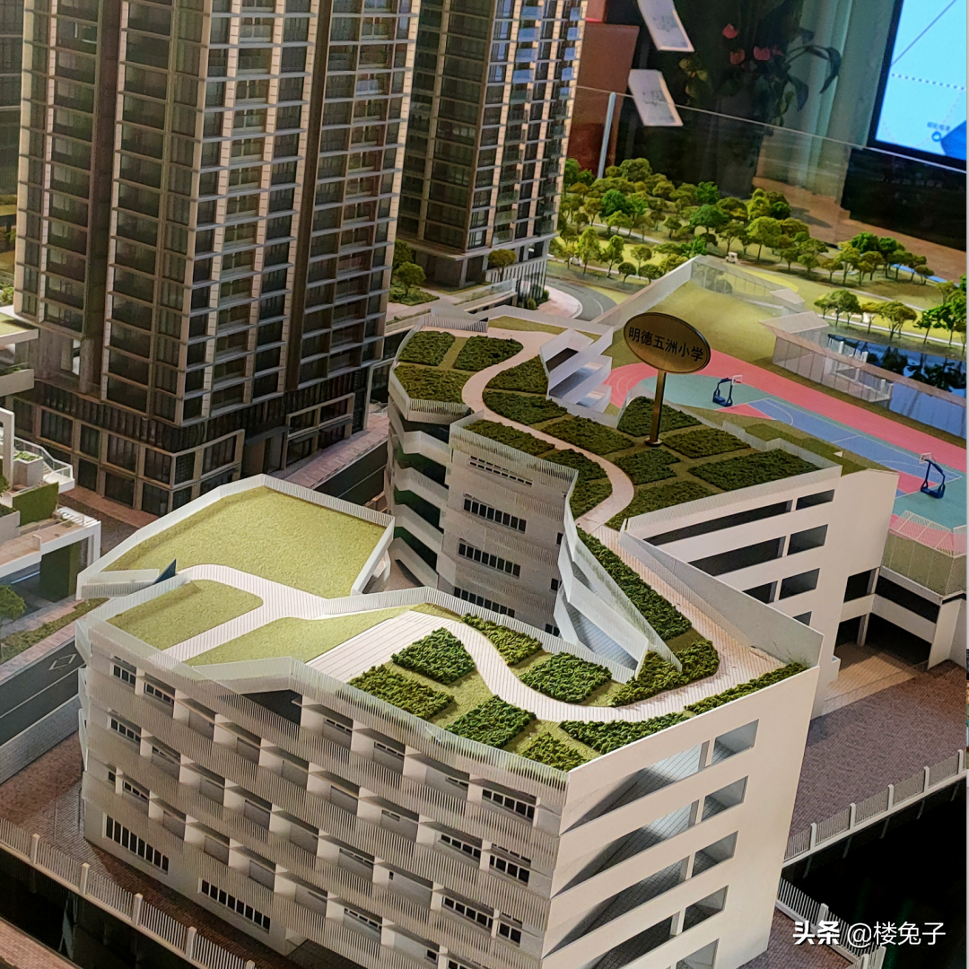 房地产景观效果图_效果景观房地产图怎么画_景观效果图是什么意思