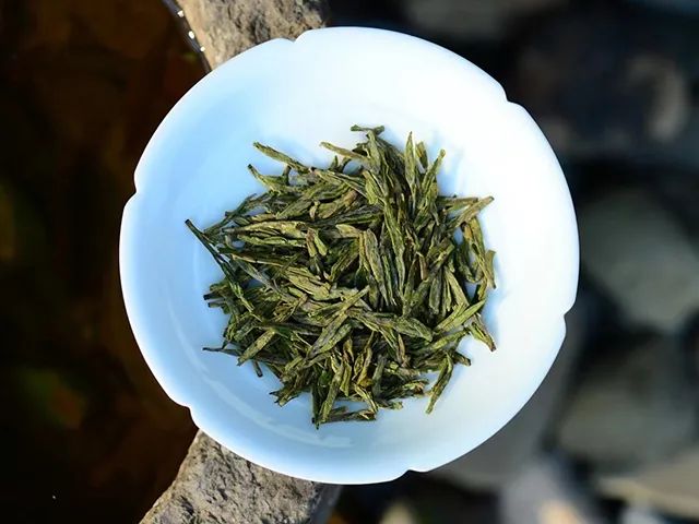 安吉白茶和西湖龙井_安吉白茶龙井_西湖龙井和安吉白茶哪个好喝