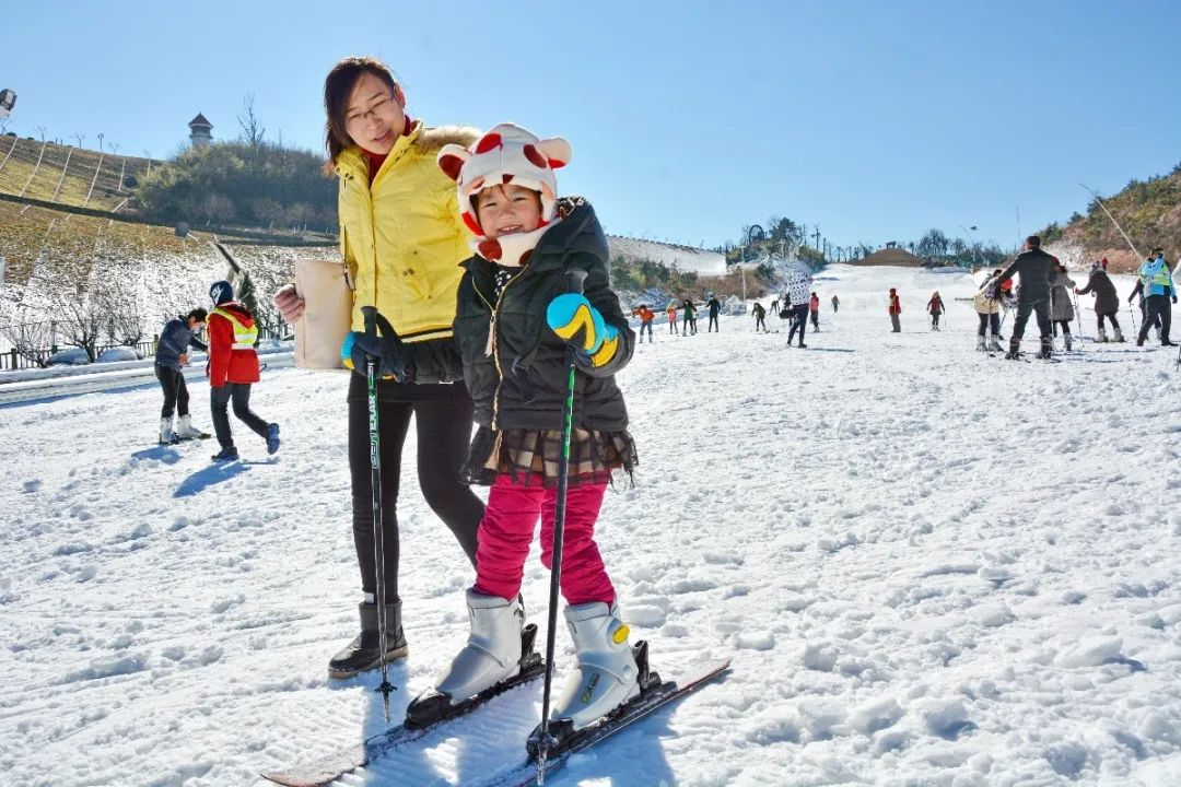 安吉 滑雪场_滑雪安吉大明山_滑雪安吉案例大班
