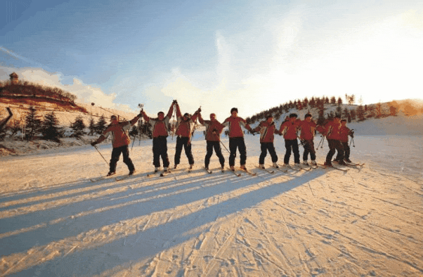 滑雪安吉大明山_安吉 滑雪场_滑雪安吉案例大班