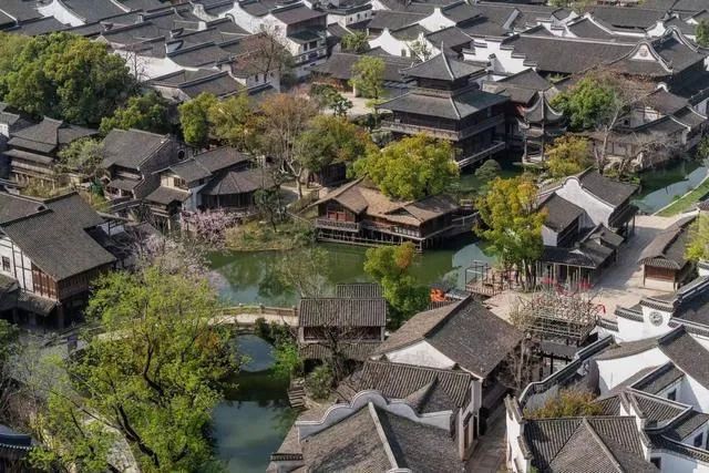安吉 滑雪场_滑雪安吉大明山_滑雪安吉案例大班